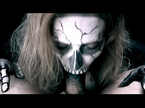 ❤️ Demon girl zuigt pik met haar zwarte mond en slikt sperma. ️ Porn video at porn nl.megaofertas.top ﹏
